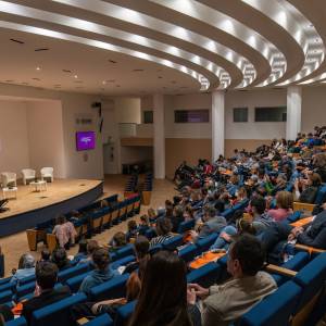 Foto Verona / Mostra STEM Passion - Un viaggio ispirato da donne nella scienza 8