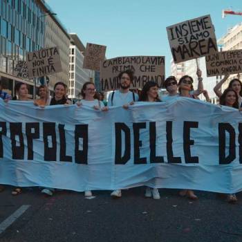 Foto: Il Popolo delle Donne ‘in tour’: indagando le radici della violenza alle donne