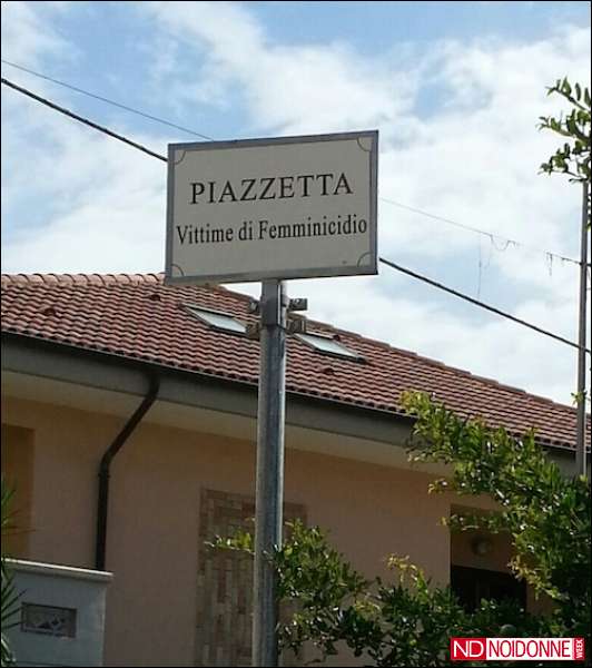 Foto: A Siracusa una piazza in memoria delle vittime di femminicidio - di Guenda Giusto