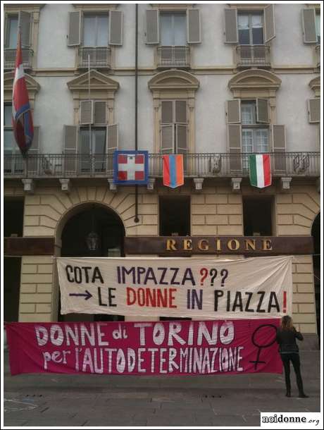 Foto: Contro gli attacchi all'autodeterminazione delle donne