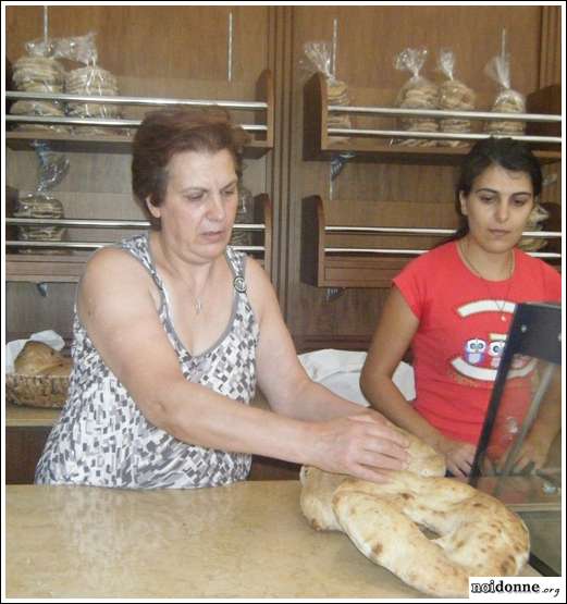 Foto: DONNE DEL SUD: LE IMPRENDITRICI DEL PANE A CERCHIARA CALABRA