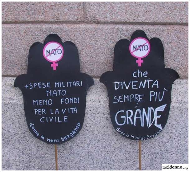 Foto: Donne In Nero / Nessuna donna è campo di battaglia . 2 - di Patricia Tough