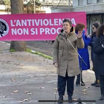 Foto: L’Antiviolenza non si processa. Mobilitazione per difendere un luogo importante per le donne