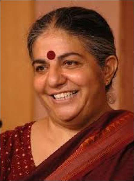 Foto: Vandana Shiva a Firenze per la  “Carovana dei semi”