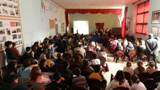 Foto: DIVERSI MA PARI. EDUCAZIONE ALLA RELAZIONE